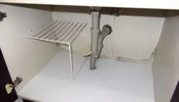 シンク 下 水漏れの排水ホース交換事例